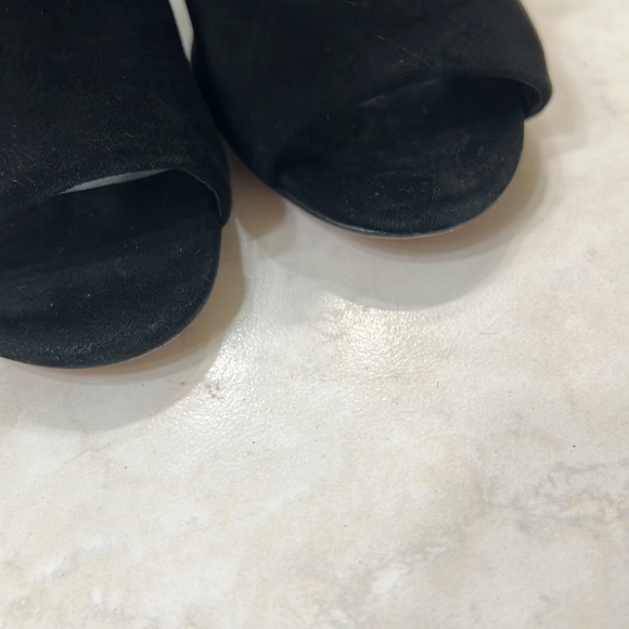 Tory Burch black Embroidered suede open toe booties sz 6 - Picture 5 of 8